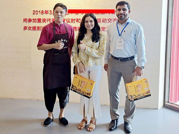 媒体人点赞彭婆婆榨菜 非遗技艺开启中巴文化交流新篇 