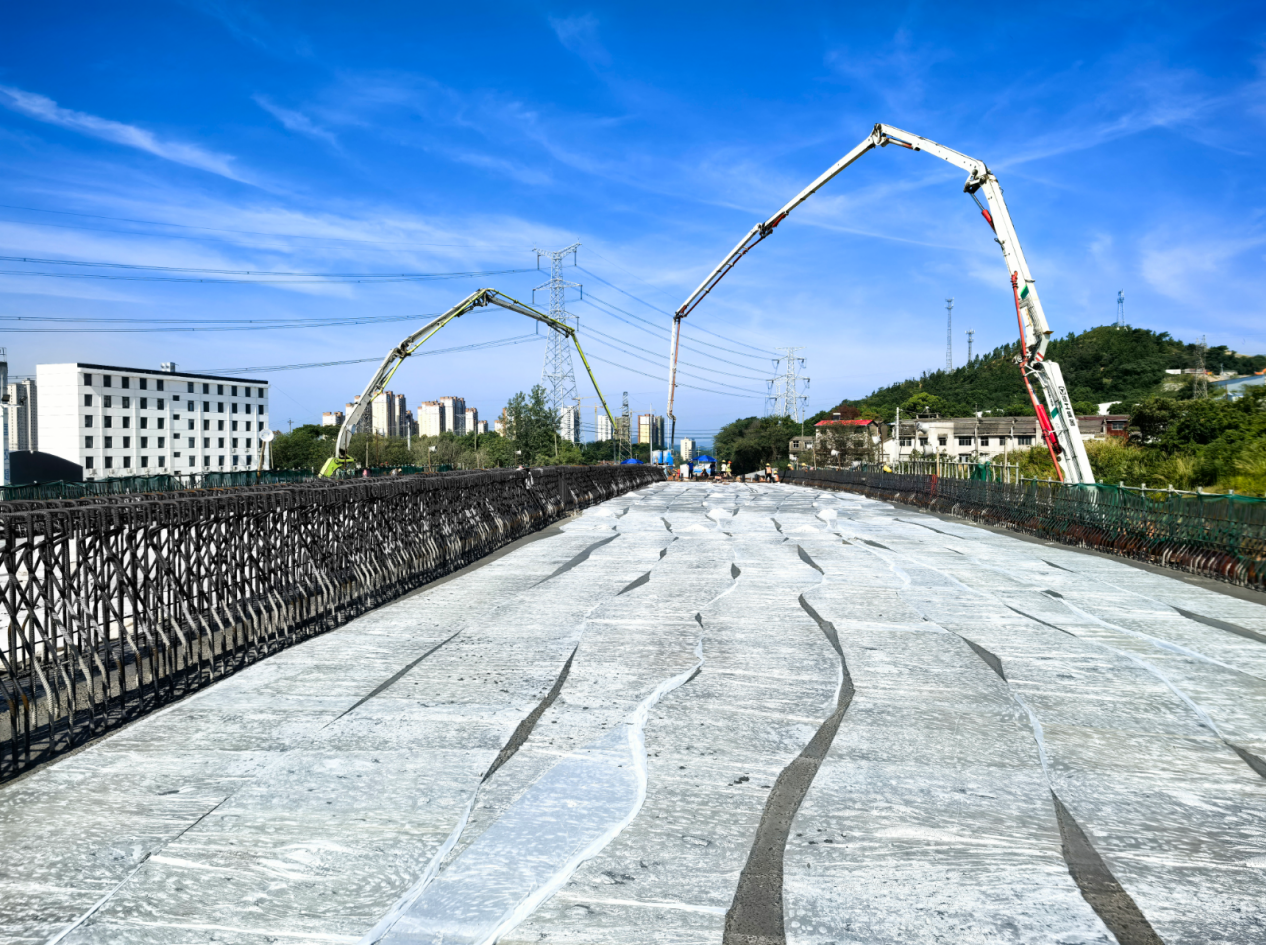 中交三公局三公司黄石公路项目发展大道高架桥完成主体结构施工