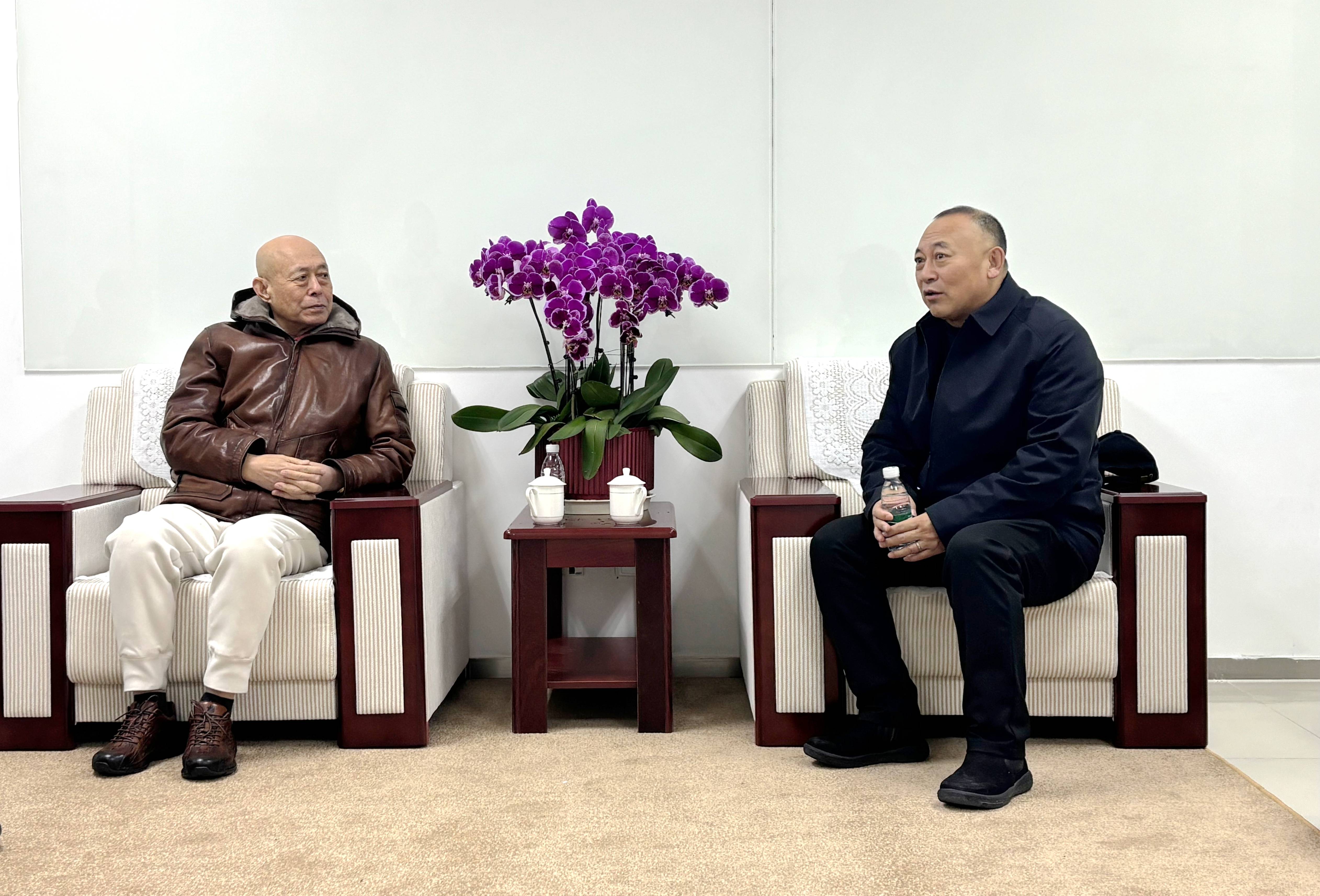 孙中山博爱基金会李亚中会长莅临指导东方贞元百岁健康项目工程