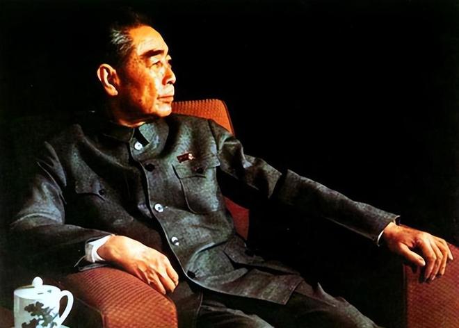 敬爱的周恩来总理永垂不朽