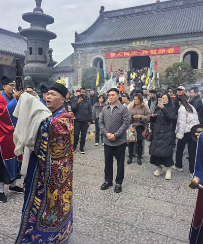 再生科技创始人王余根博士茅山祈福(图2)